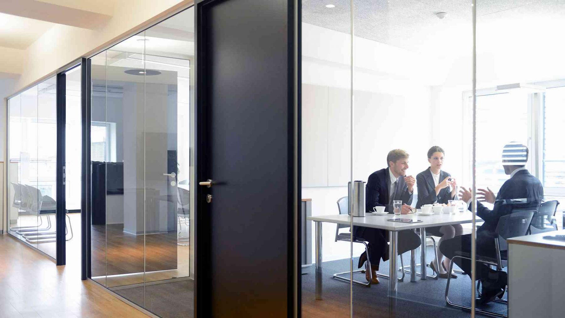 Puertas Ecológicas: La opción eco-amigable para tu Casa y Oficina