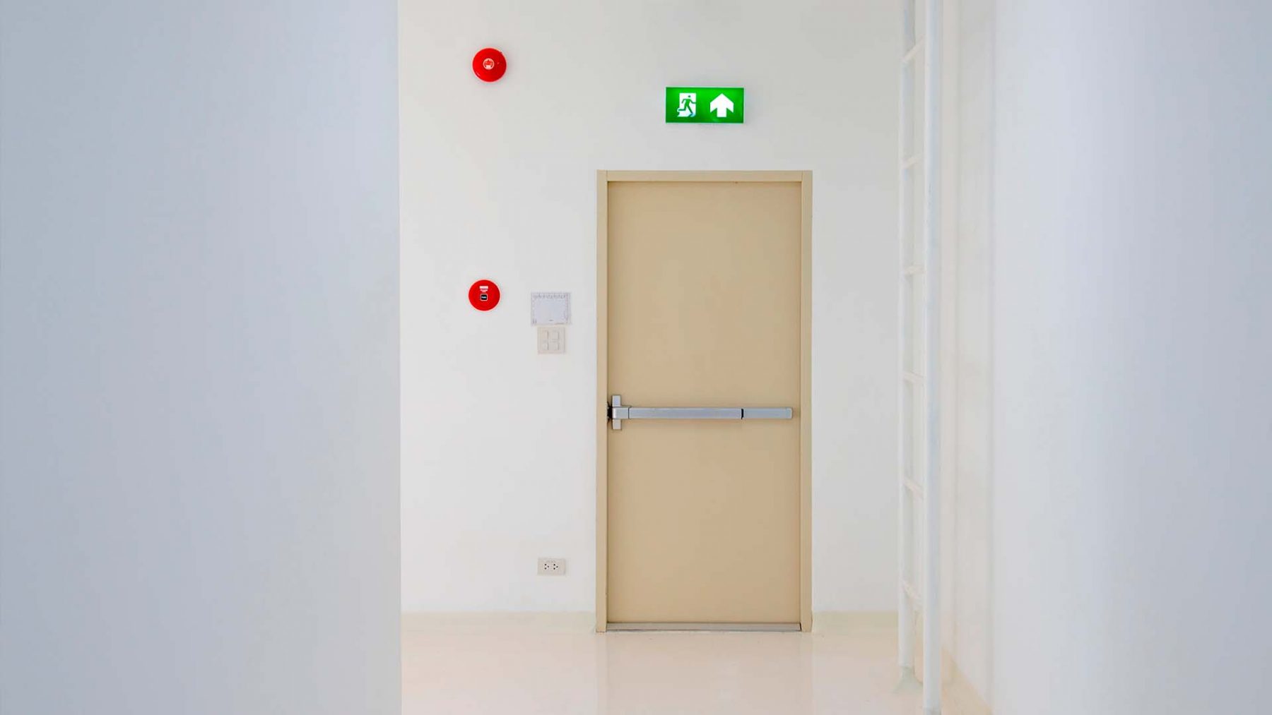 Puertas Cortafuego: Cómo instalarlas correctamente para garantizar la seguridad
