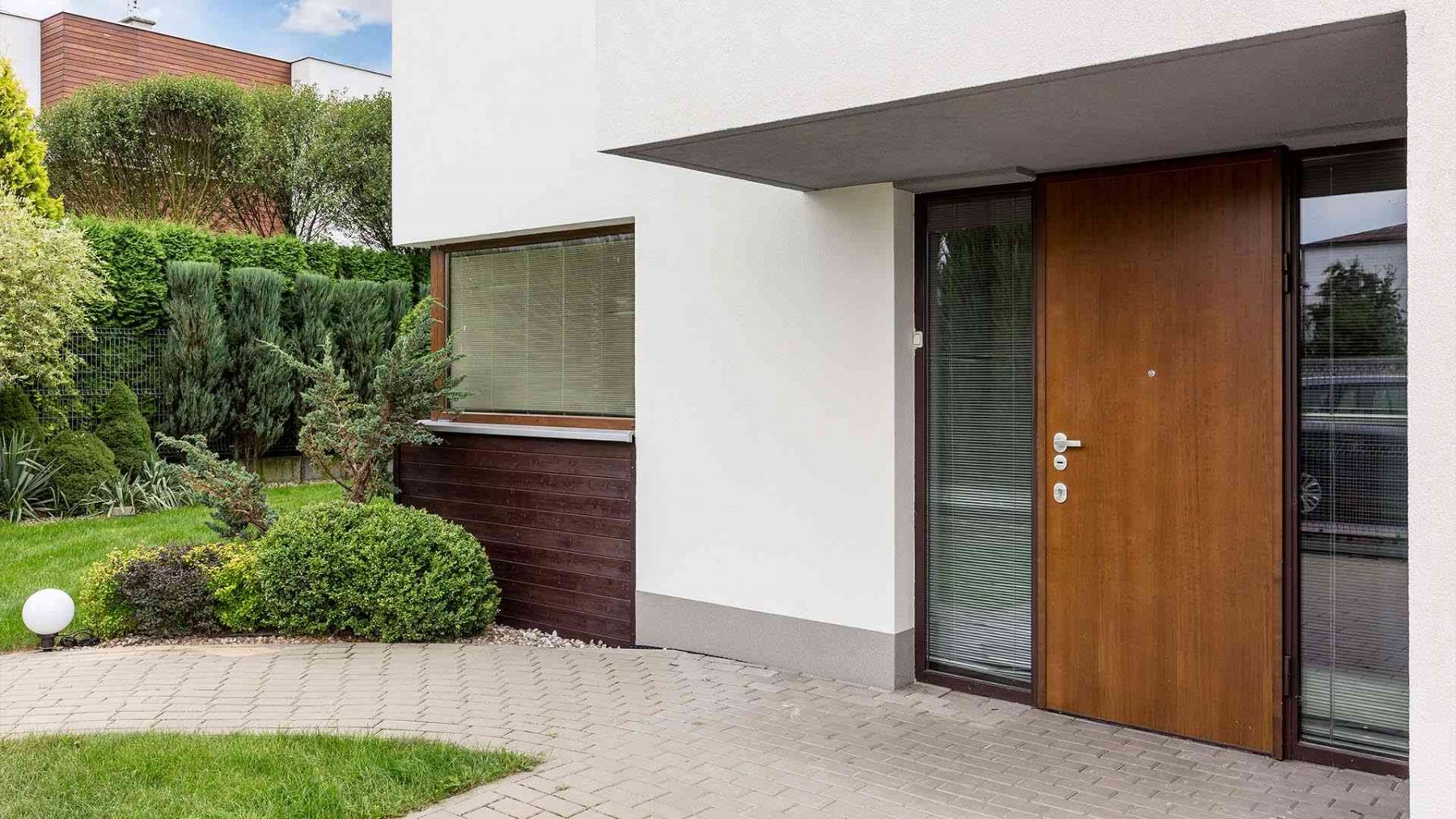 Ares: ¿Qué puerta de madera escoger para el exterior de tu hogar?